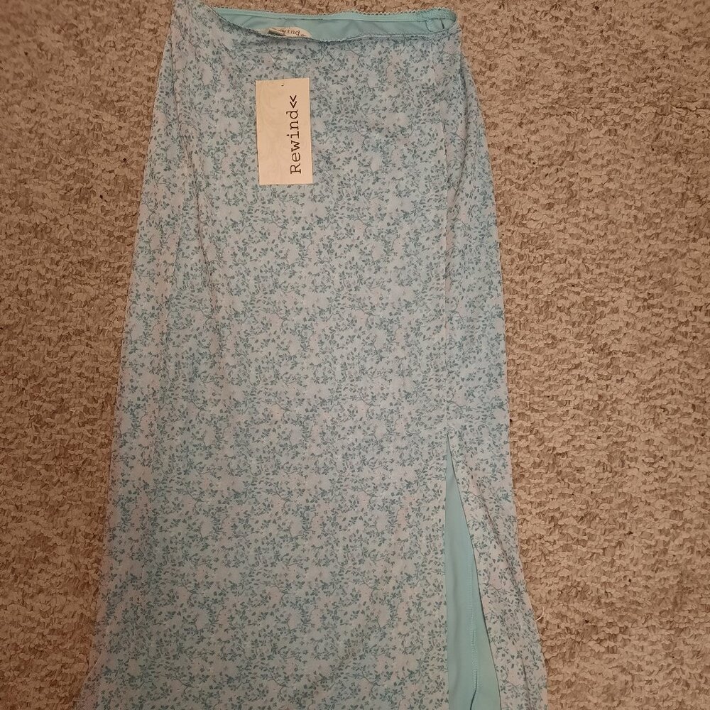 NWT Rewind blue floral skirt